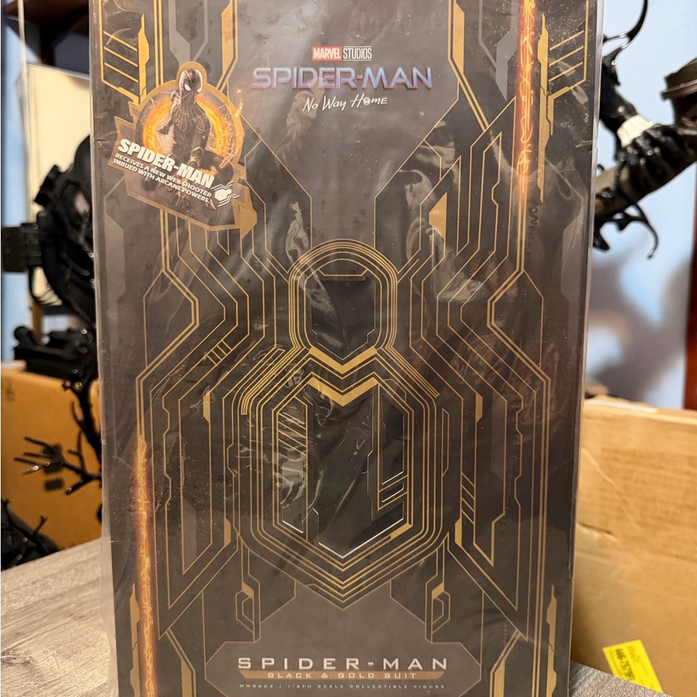 Marvel Spider-Man: No Way Home Action Figure Playset - Black and Gold